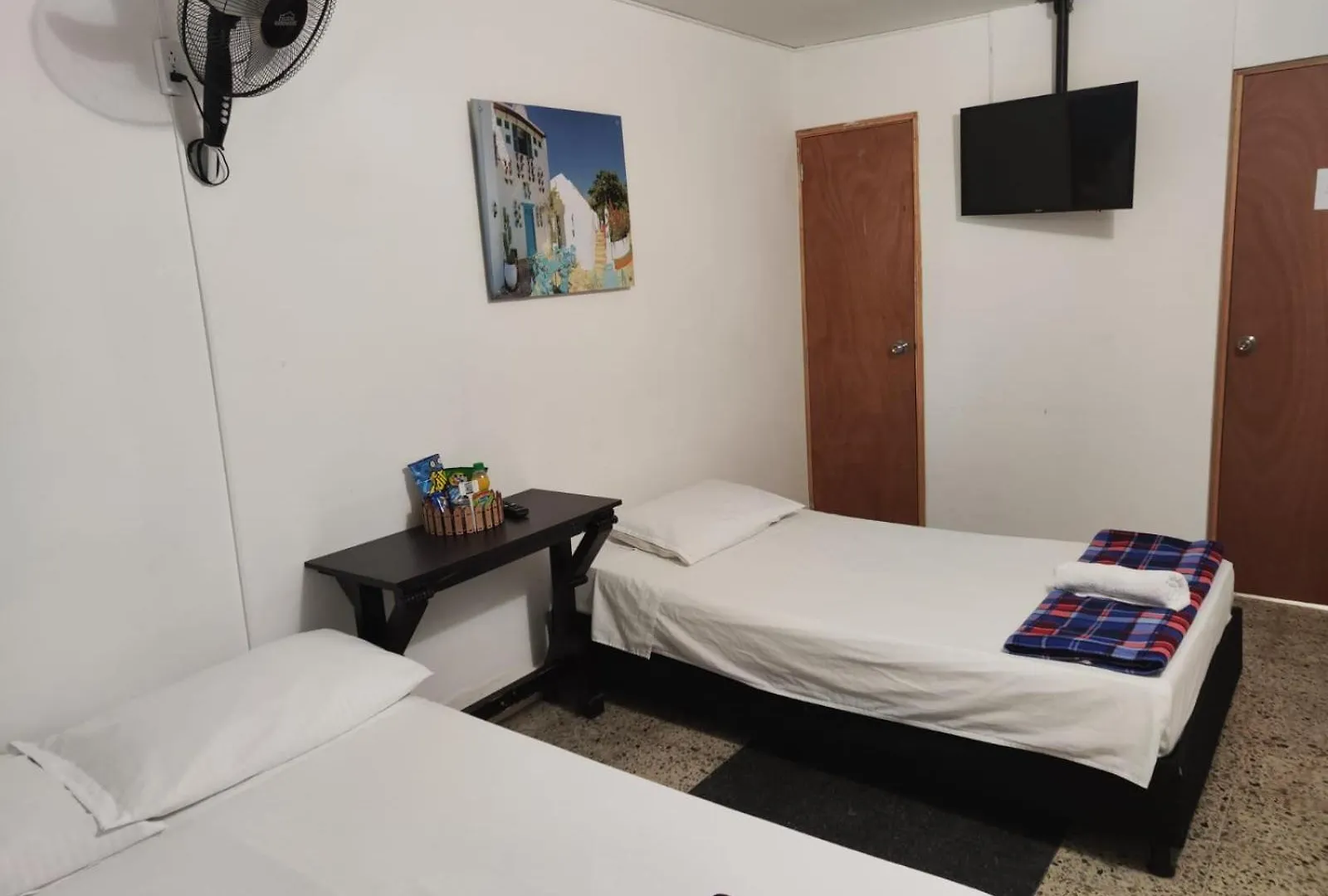 Bed & Breakfast Absolute Hotel & Hostel Boutique Medellin