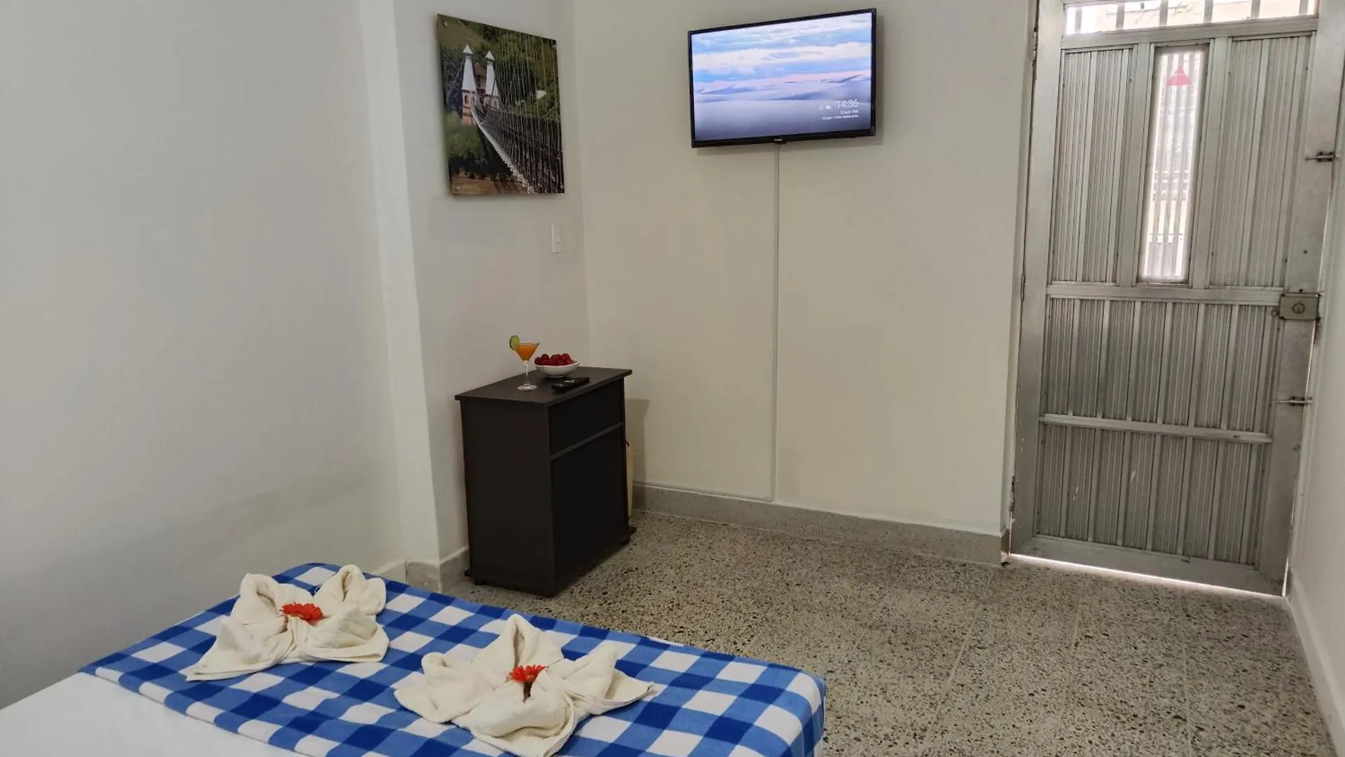 Bed & Breakfast Absolute Hotel & Hostel Boutique Medellin