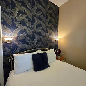 https://the-jolly-sailor.yorkshirehotels.net