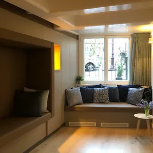 https://singel-residence.amsterdamhotelsnl.com